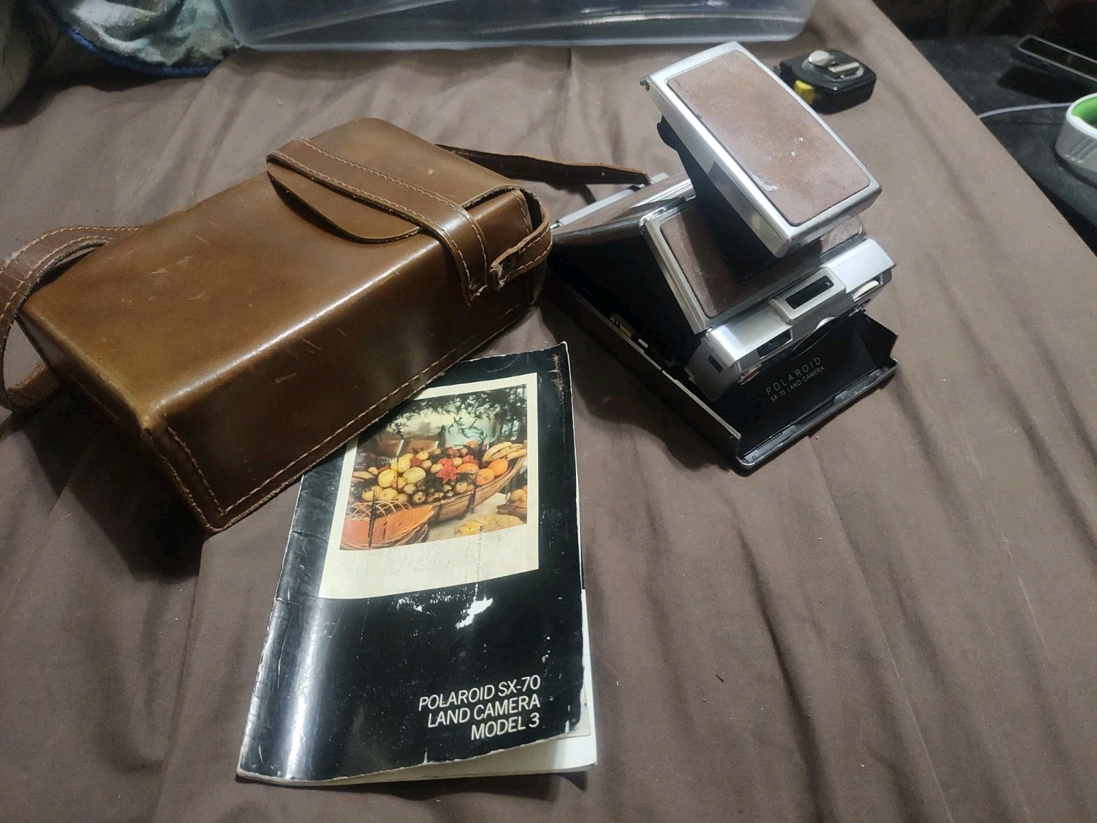 Polaroid SX-70 Land Camera Instant Film Camera Wiih Original Case & Manual *Nice