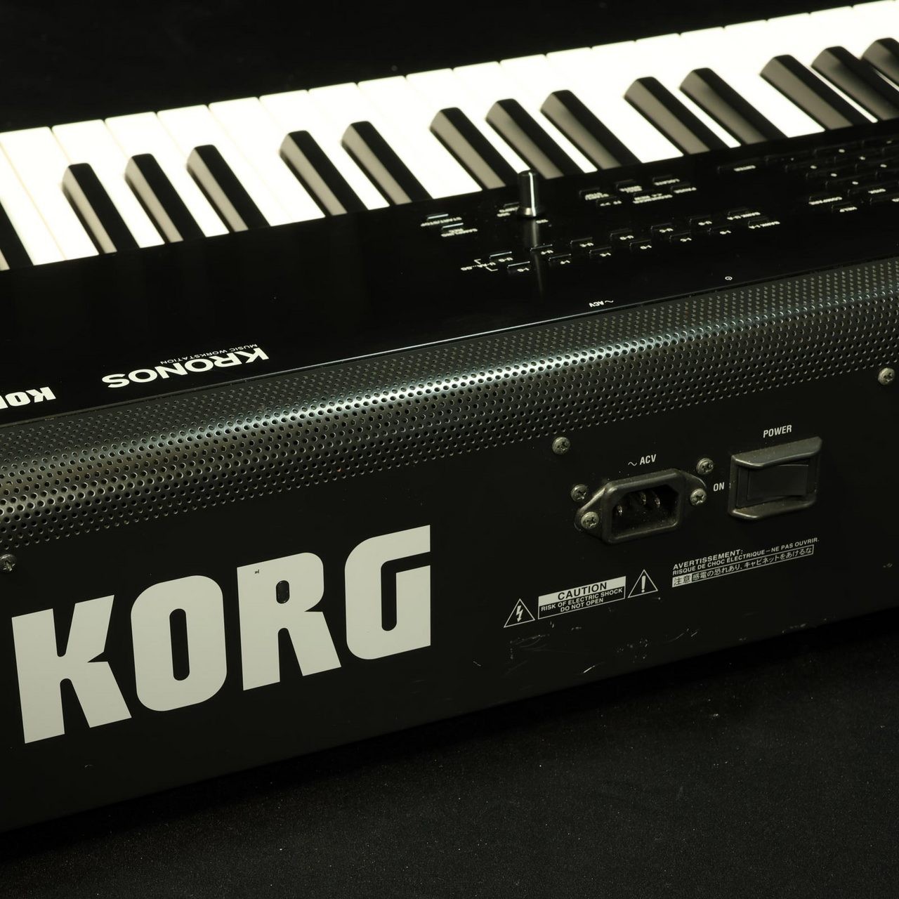 Korg Kronos 2 73-Key Music Workstation Electronic Keyboard