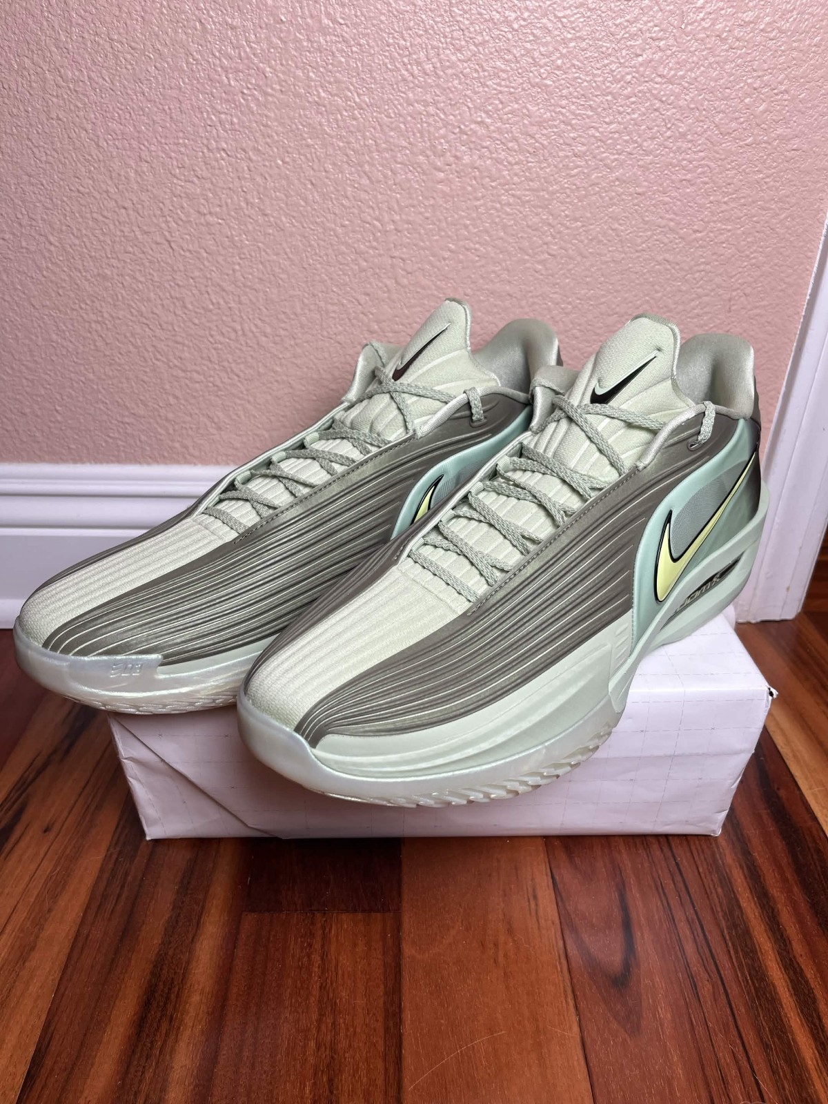 Nike Air Zoom GT Cut 3 Turbo Size 17 Basketball Shoes Honeydew Volt HV9918-300