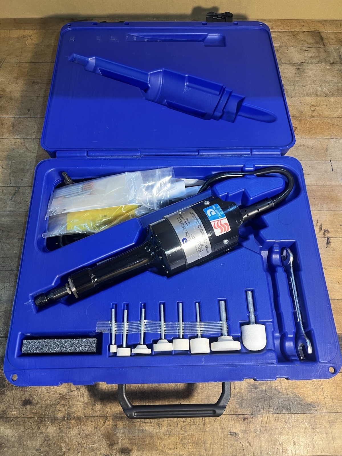 Dumore 10-351 hand grinder with case & extras 22k RPM lathe tool post