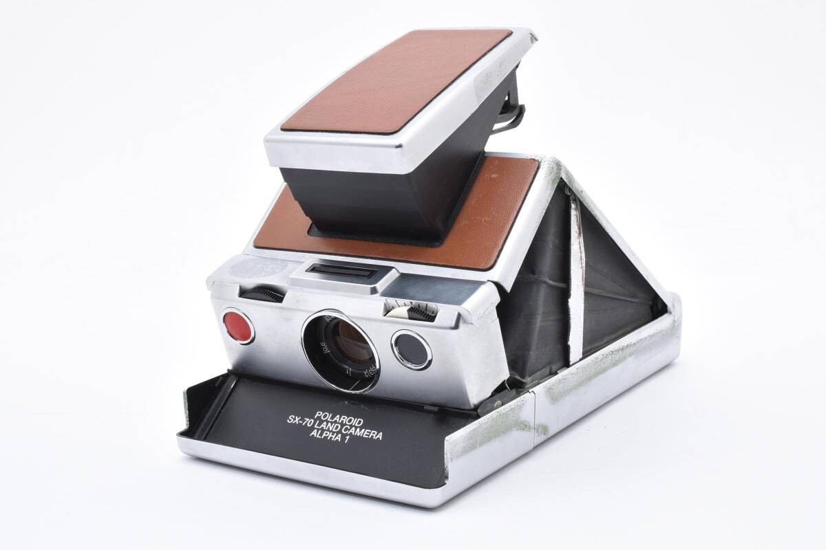 Power on and shutter confirmed. LAND CAMERA SX-70 ALPHA1