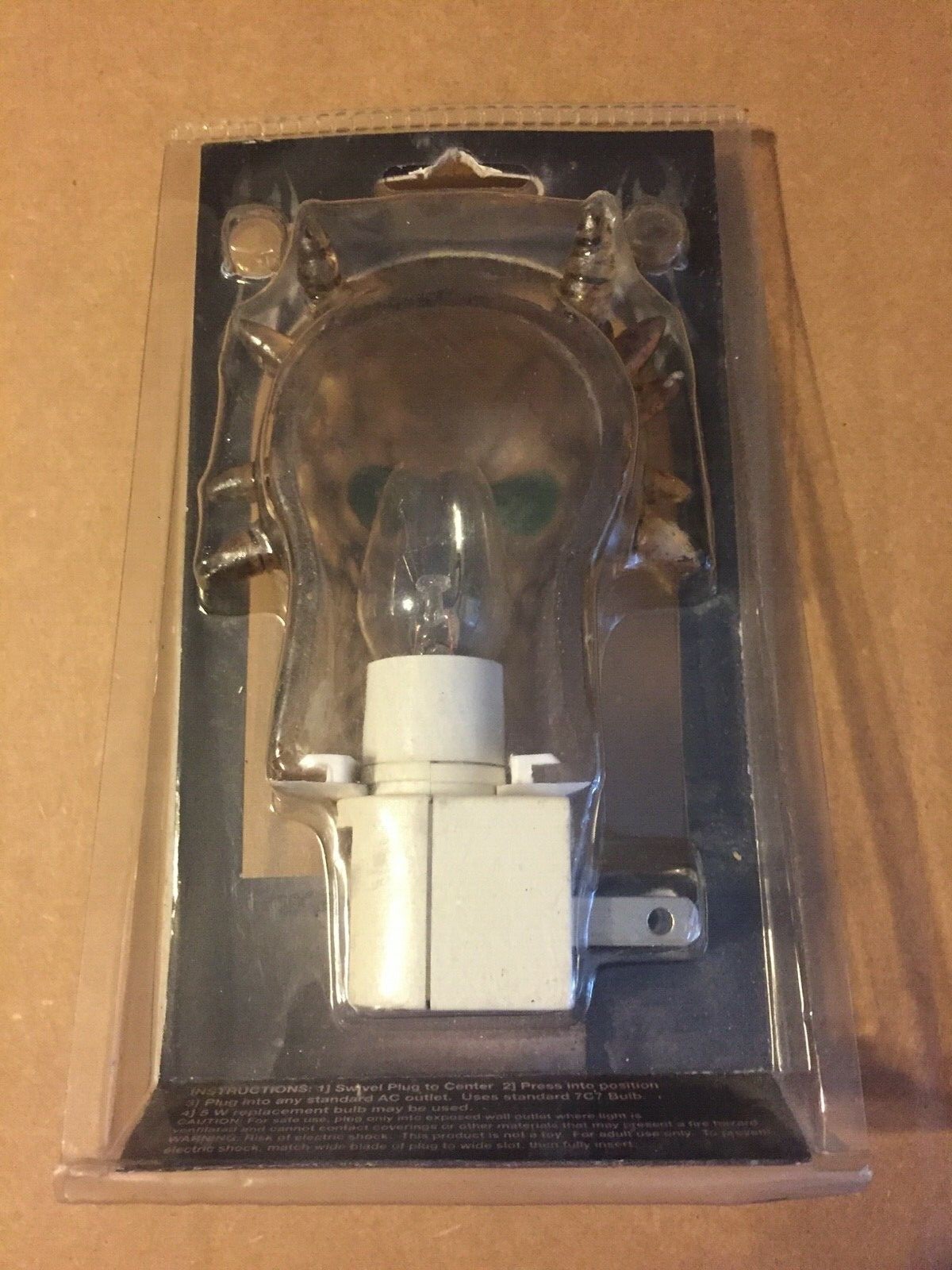 VINTAGE CREATURE DARKSIDE COLLECTION NIGHT LIGHT SENSOR 2008!
