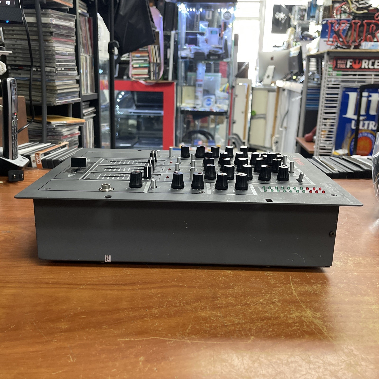 Vestax PMC-17A DJ NO CHARGER UNTESTED GOOD CONDITION!!!