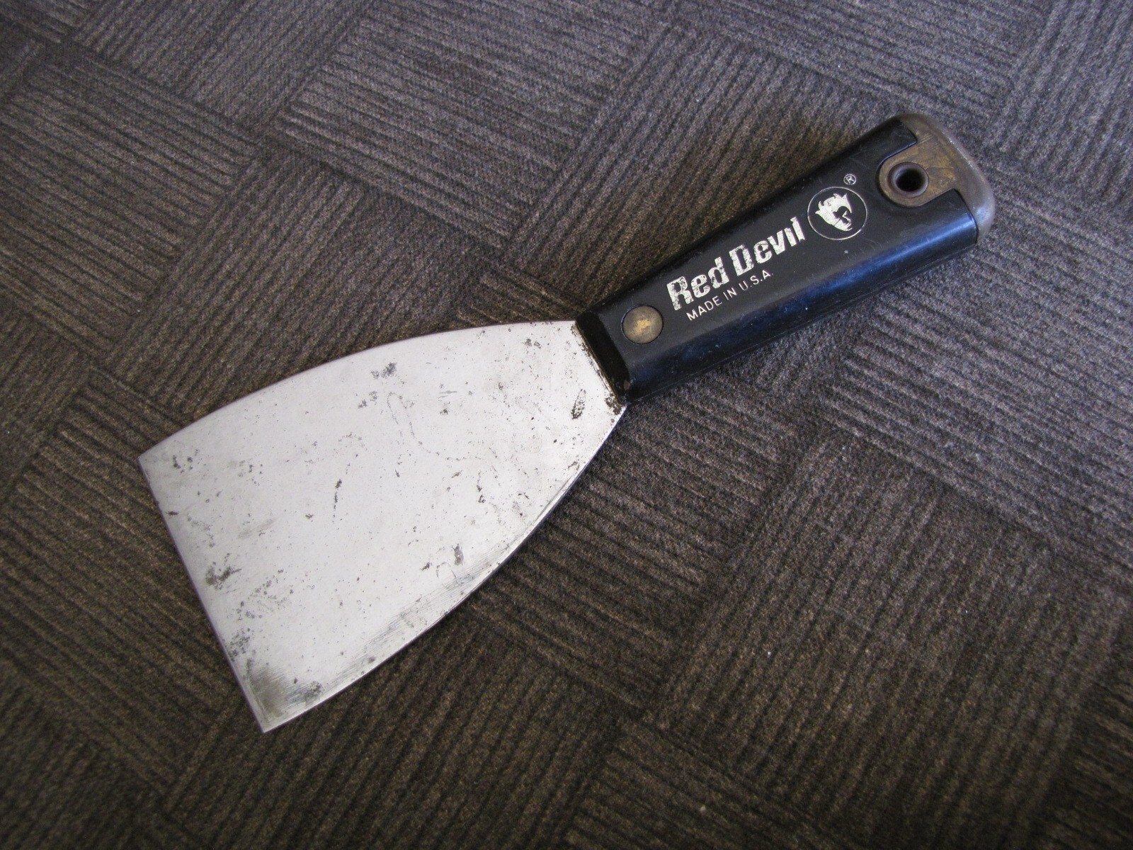 RED DEVIL Broad Knife / Scraper  3" Stiff Slant Blade With Nail Set Handle - USA