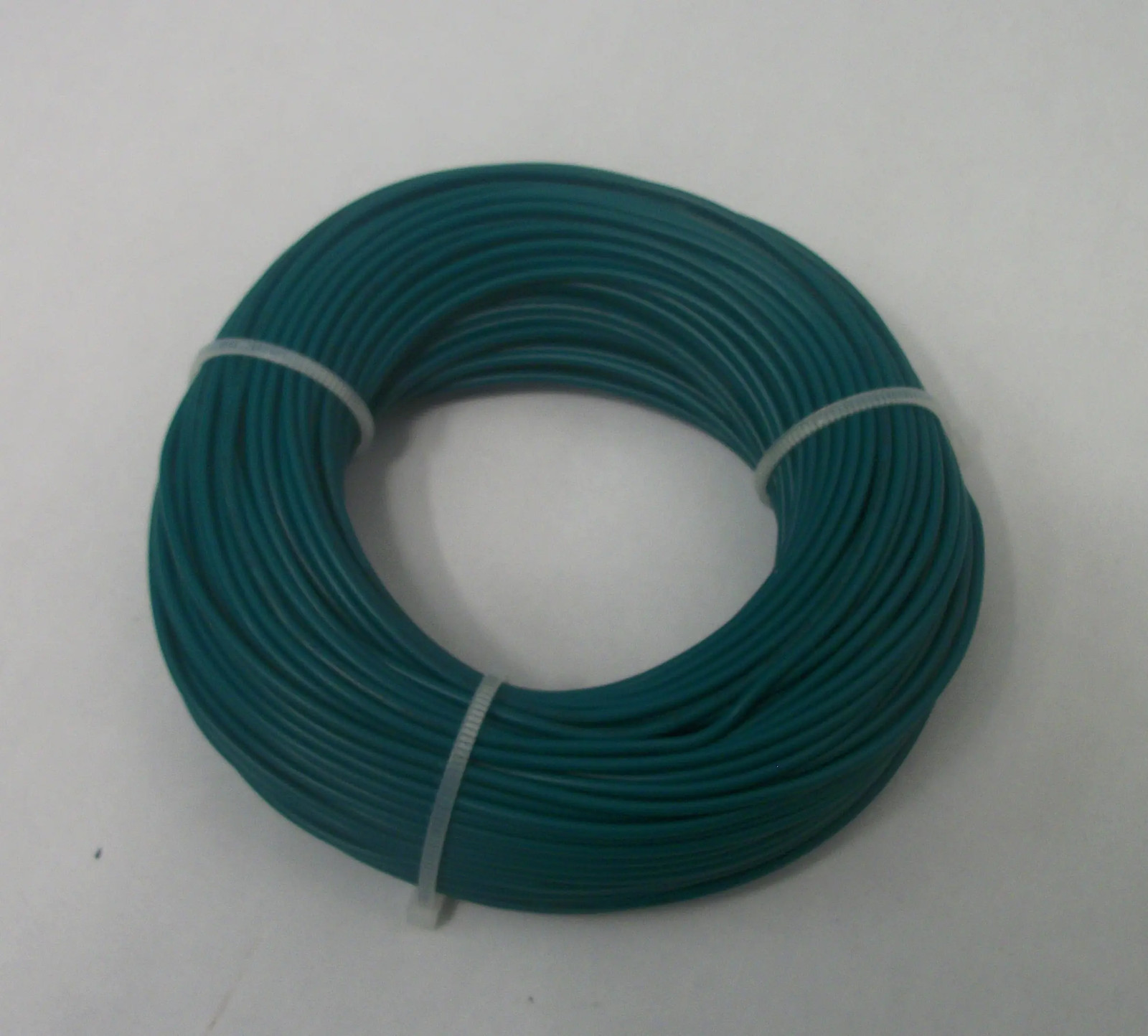 22 AWG tinned copper stranded hook up wire, 100 feet Green UL1007