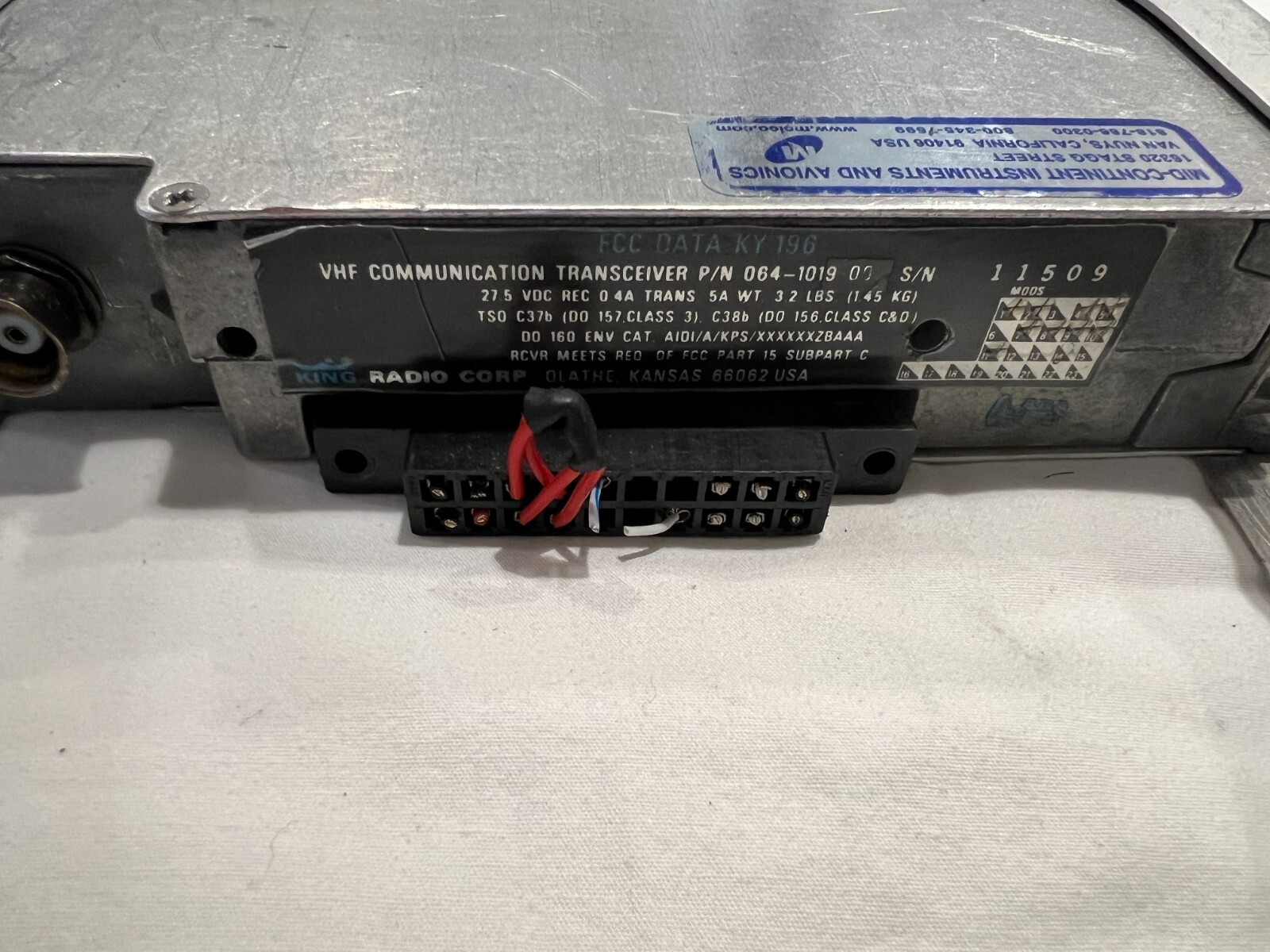 KING VHF TRANSCEIVER P/N 064-1019-00 with rack