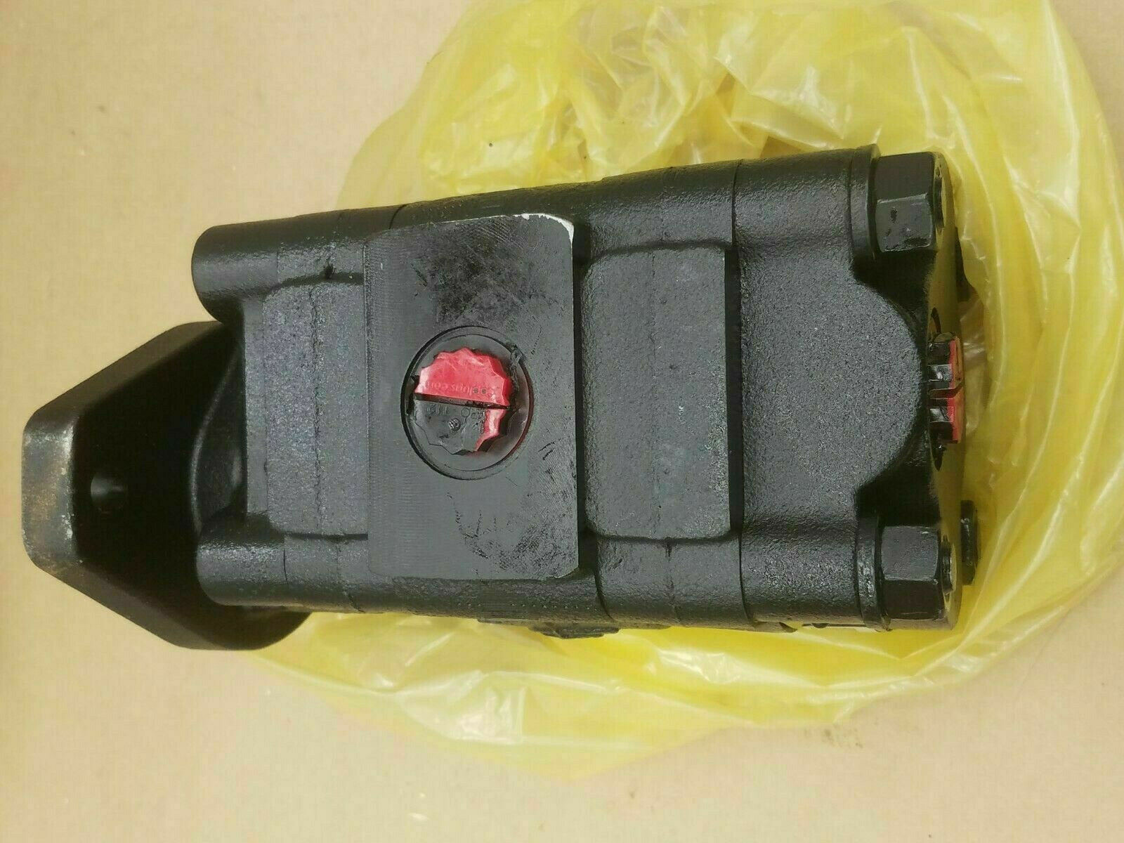 3129620173 PARKER  # 312-9620-173  Hydarulic Gear Pump - NEW in sealed Box
