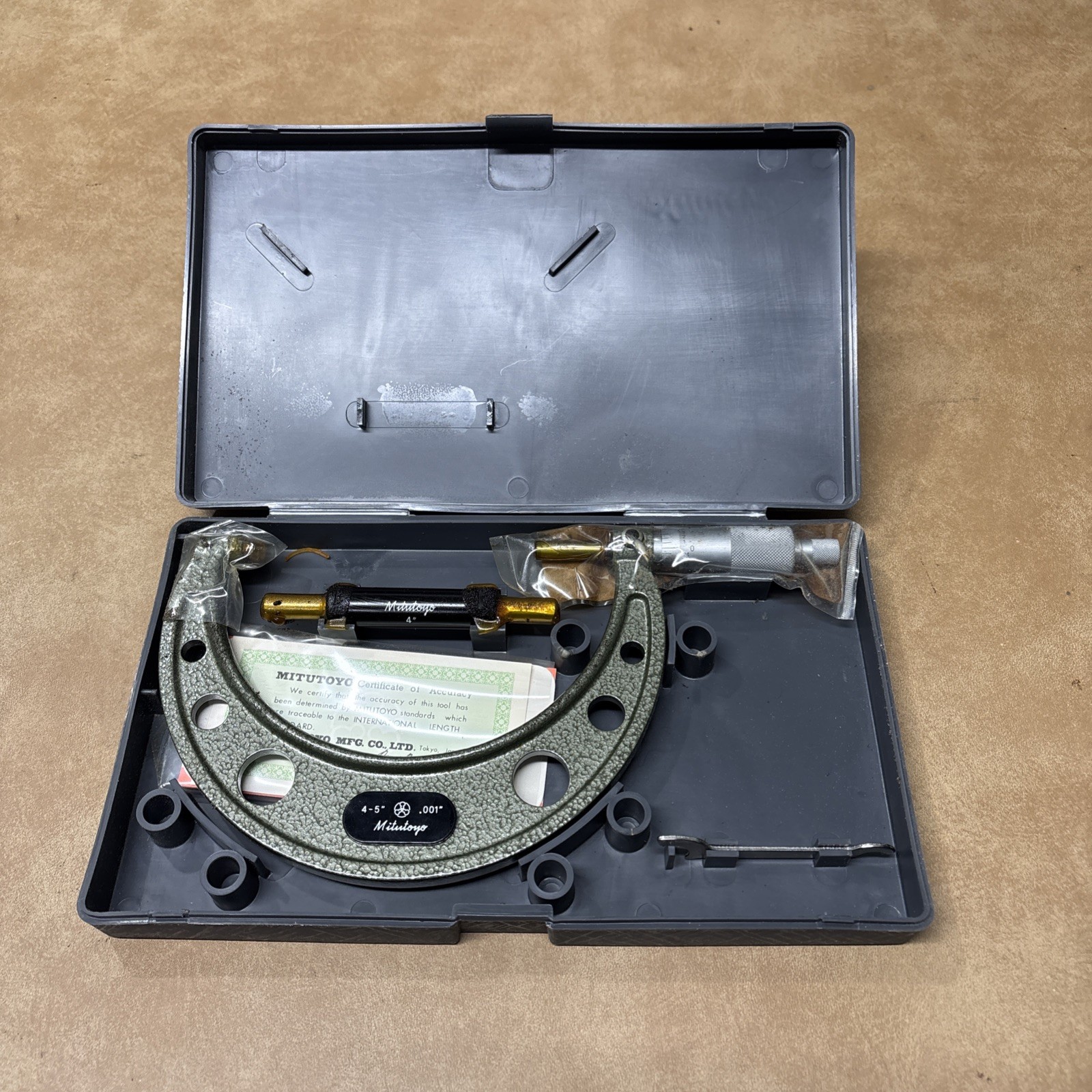 Mitutoyo 103-181 OM-5 Outside Mechanical Micrometer w/ Case & Reference Std