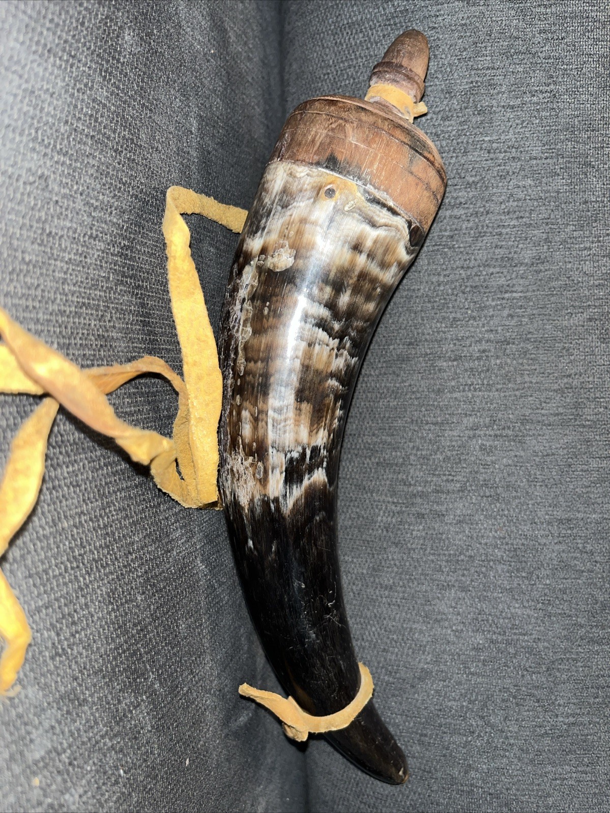 Vintage / Antique? Powder Horn With Wooden Stopper And Leather Strap 12”x2.75”
