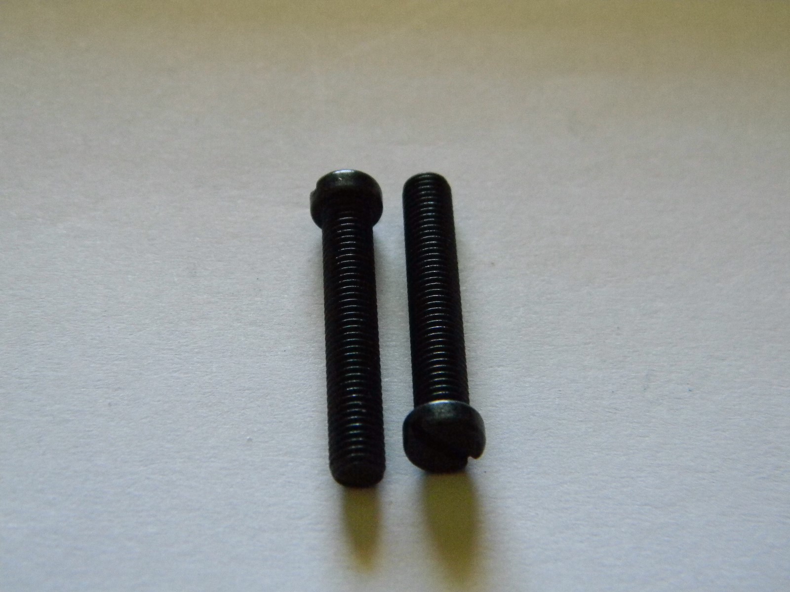 Gun Screws- Blued Slotted Fillister Head 8-40 X 1" (2)