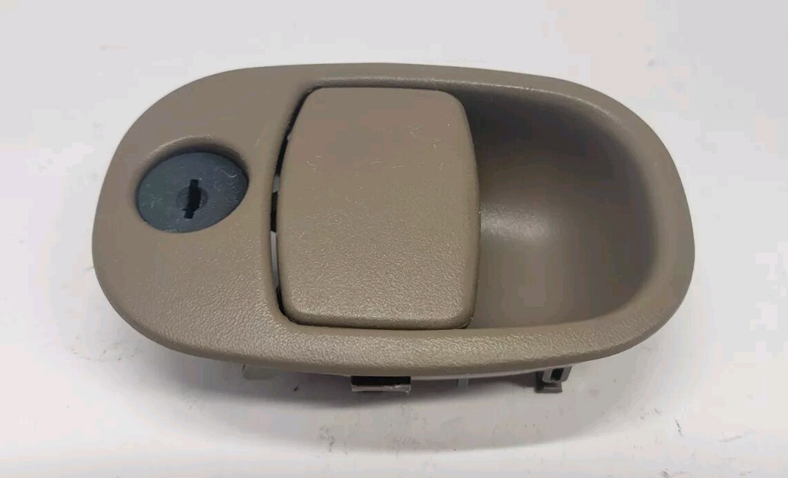 2002-2005 Trailblazer Envoy OEM Brown Glove Box Latch Handle Unlocked OEM
