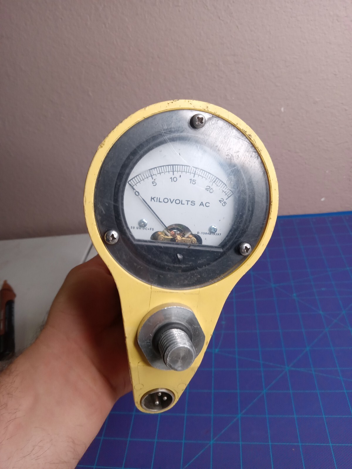 White Safety Line Voltage Detector (Bierer Analog Voltage Detector) UNTESTED