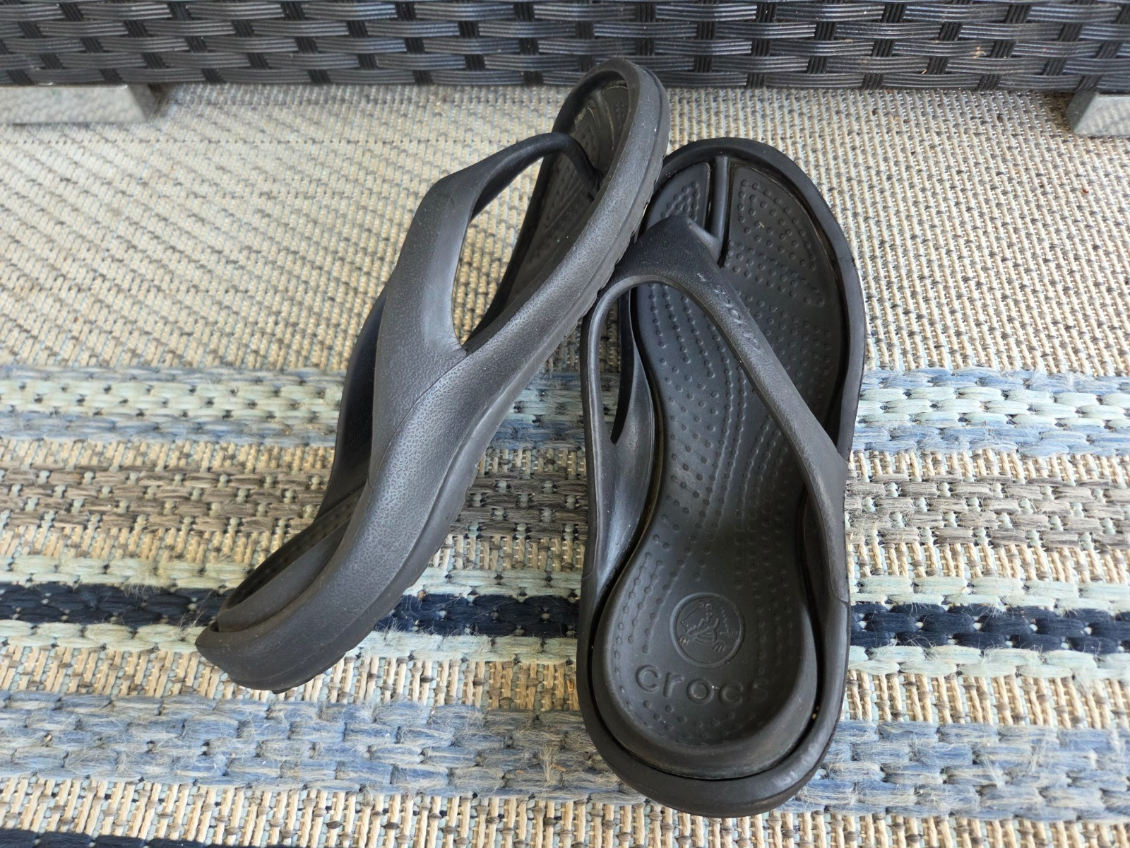Crocs Sandals Women's 11  Men's 9 Flip Flop Comfort Thong Black Toe Unisex