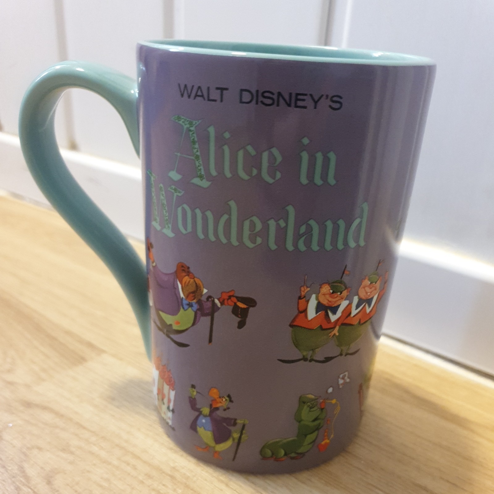 Disney Store Genuine Walt Disney Alice in Wonderland Ceramic Mug 12.5cm