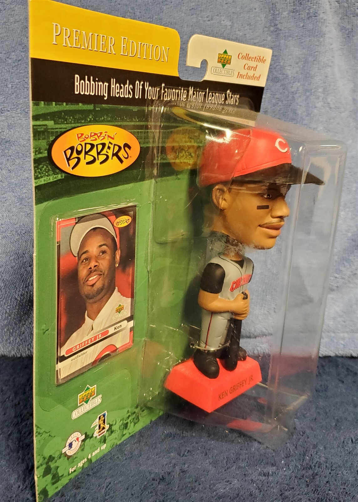 Upper Deck Bobbin' Bobber Bobblehead - Ken Griffey, Jr. Cincinnati Reds (2000)