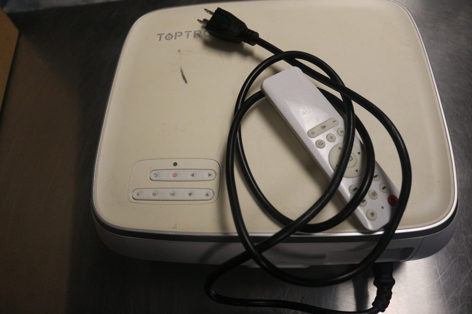 Top Tro Projector