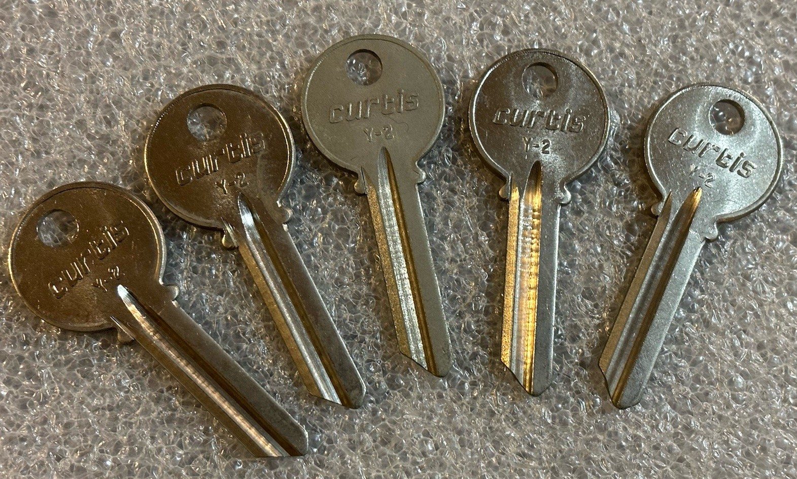 Y-2  Curtis Key blanks  Y2    (set of 5)