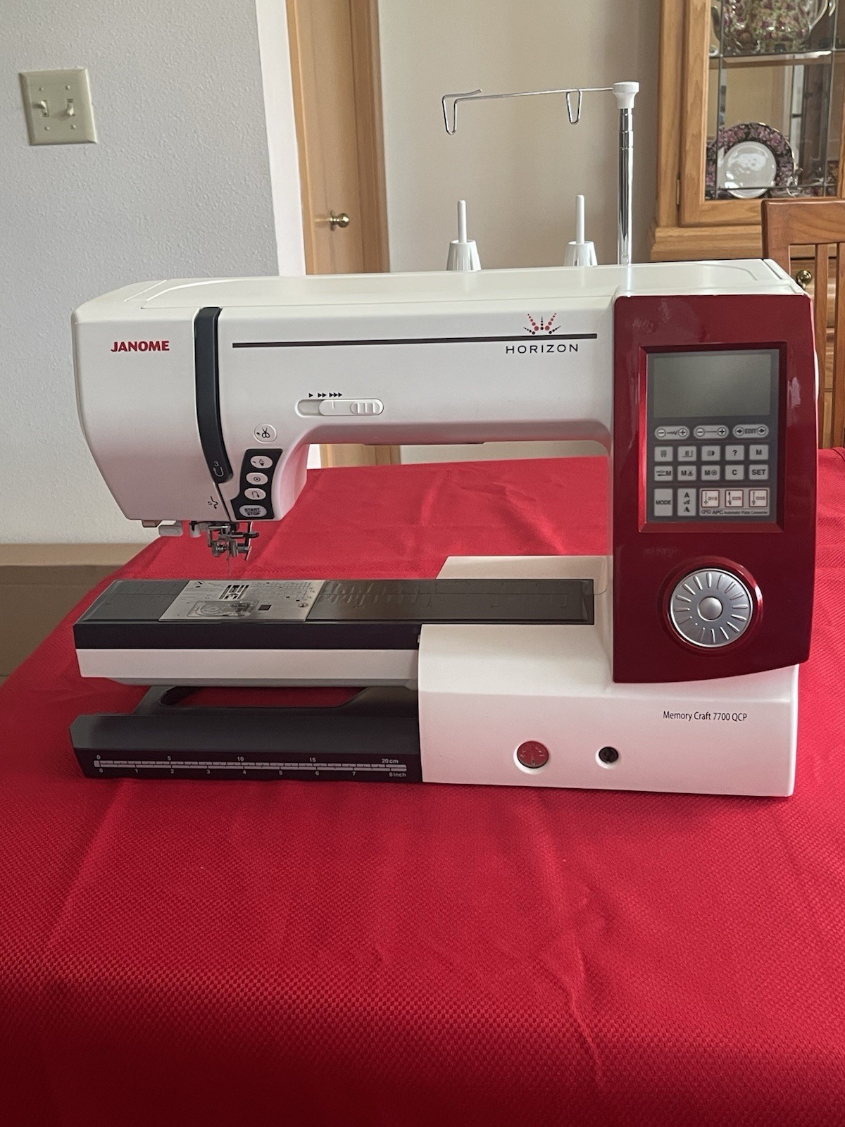 Janome Horizon Memory Craft 7700 QCP Computerized Sewing Machine