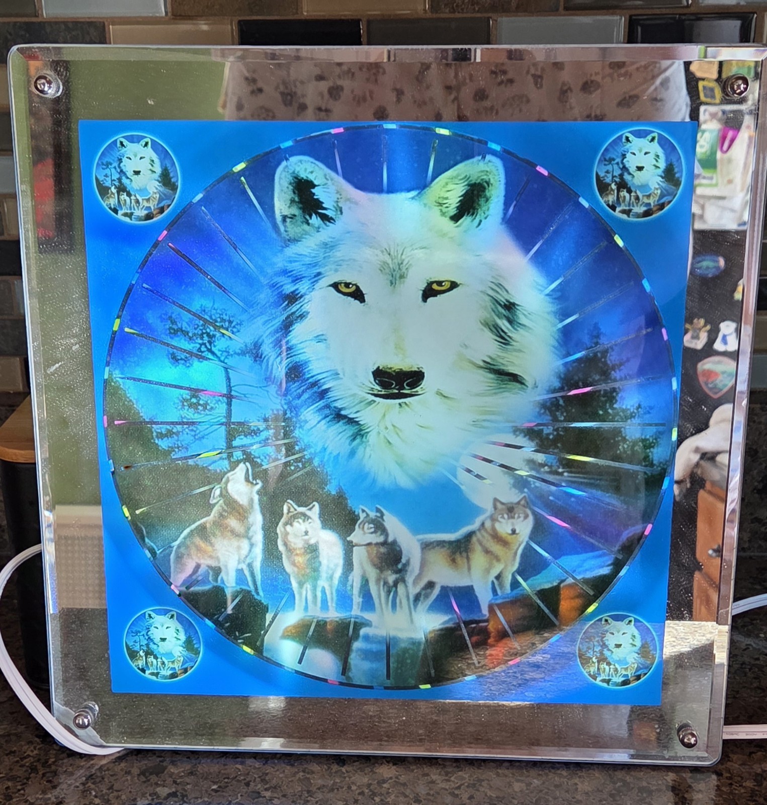 Vintage Wolf  Mirror Starburst Motion Light. Plug In. Tested. 13" x 13"