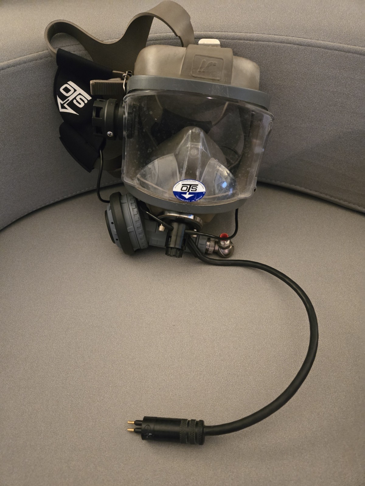Interspiro Divator Mask With Comms Positive Pressure.