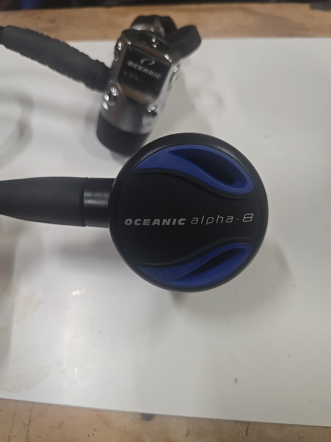 Oceanic Alpha 8 CdX Scuba Diving Regulator Yoke (Blue)