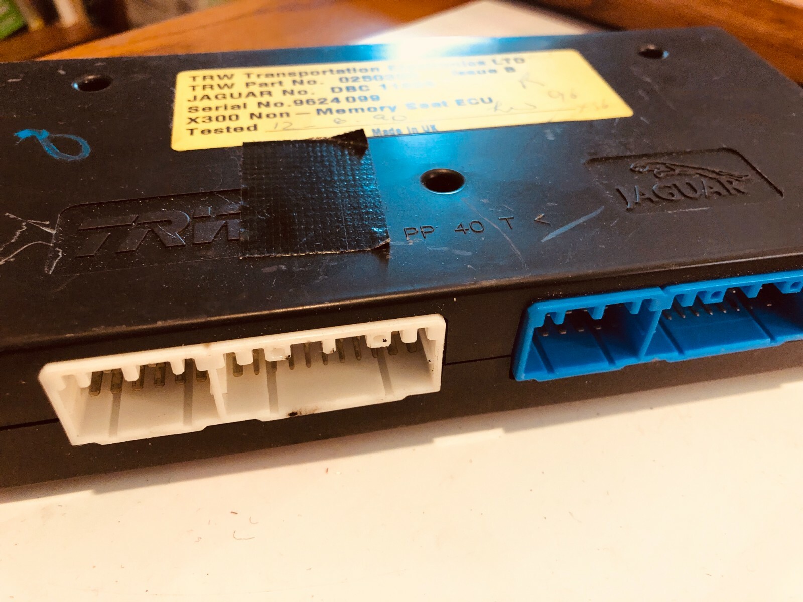 JAGUAR 1995-97 RIGHT Seat Module DBC 11828