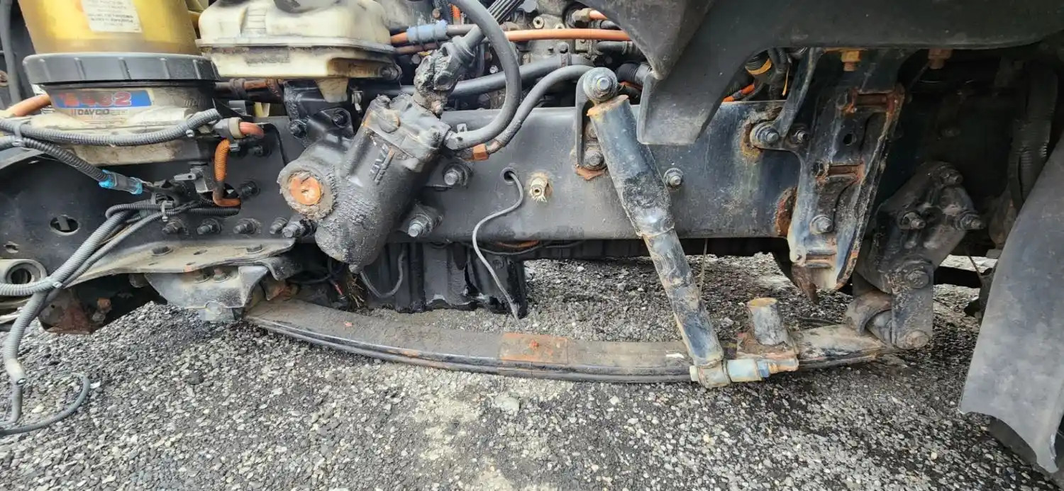 (Used) 2015 Freightliner Cascadia 125, FRONT LEAF SPRINGS Front Leaf & Springs
