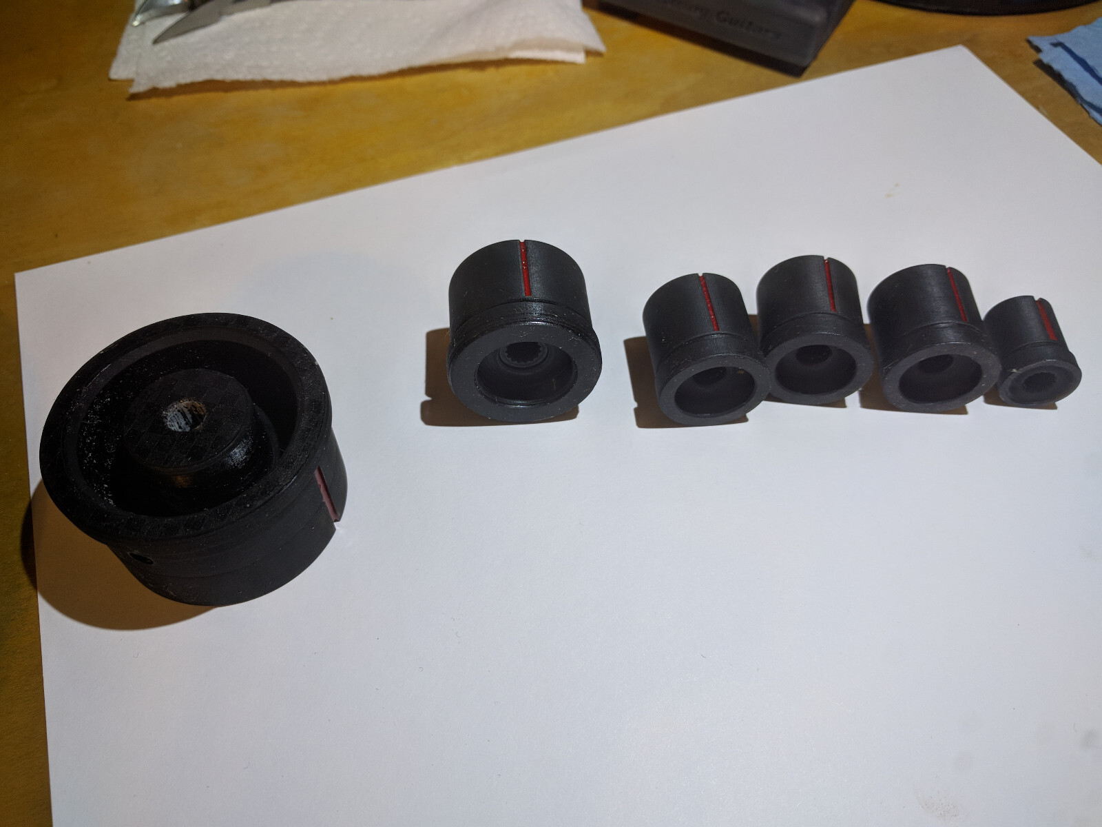 Sansui AU-D9 NEW 3D printed knobs. ABS type plastic. Press right on.