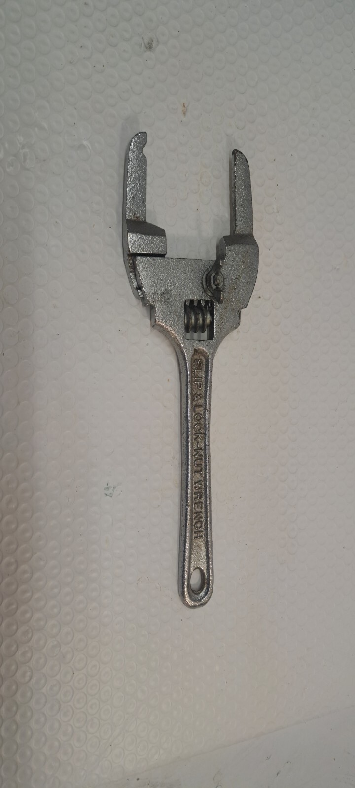 Plumbers Wrench Slip and Lock Nut Wrench Plumbing Adjustable