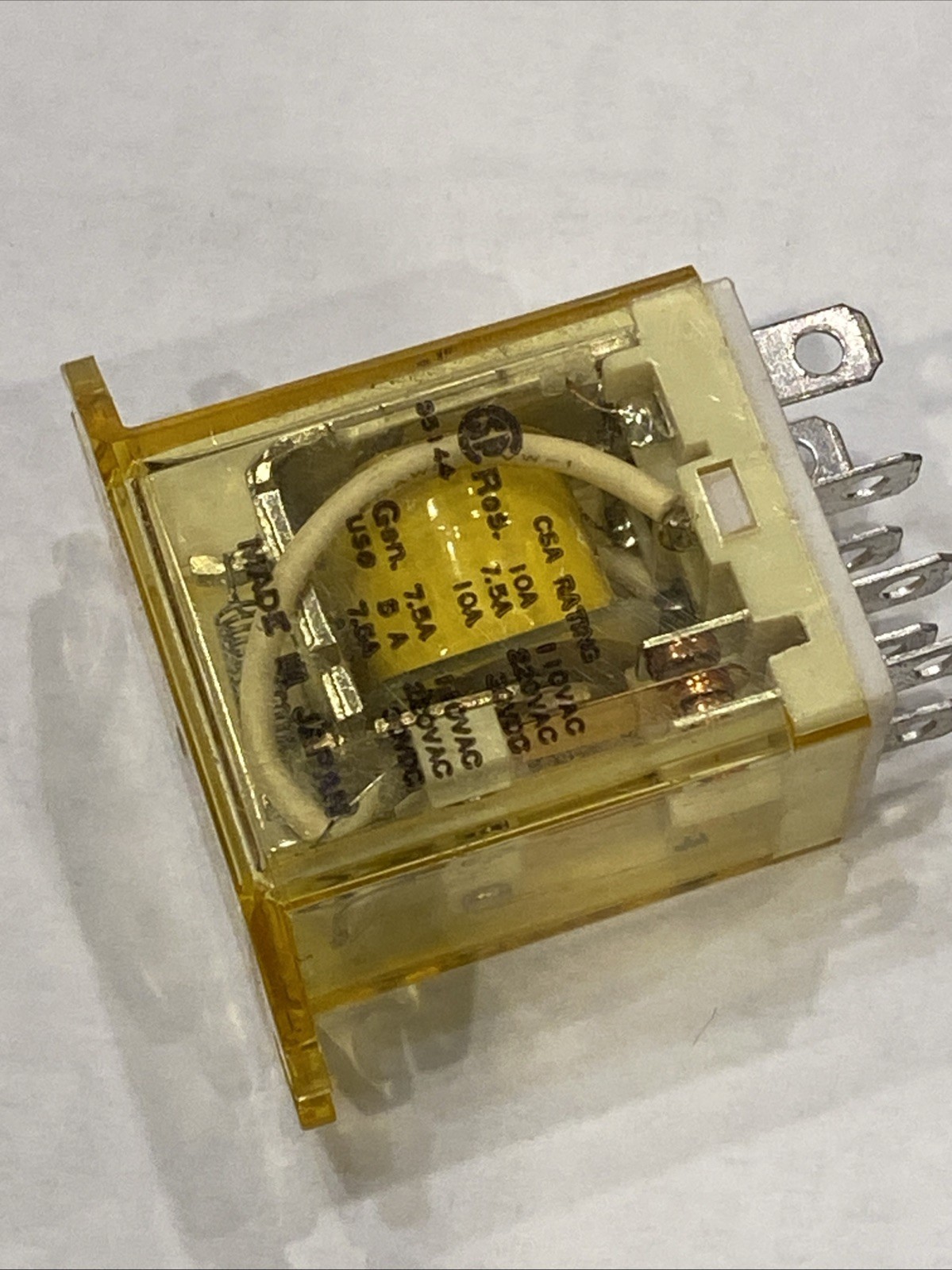 Idec RH2B-UT AC24V  Relay New Ships on Same Day of the Purchase