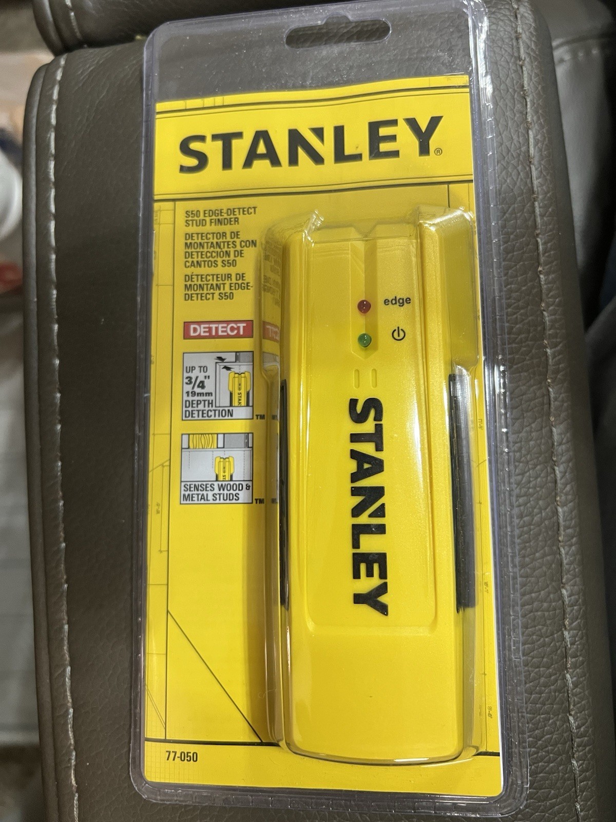 Stanley S50 Edge Detect Stud Finder 77-050