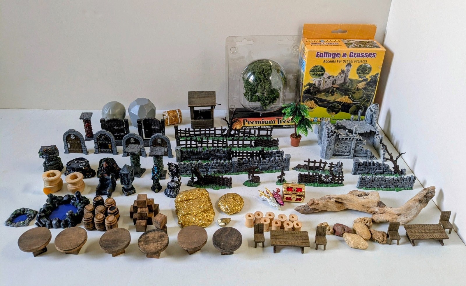 D&D Heroscape Warhammer DND 25mm 28mm Terrain Scenery Dungeon Accessories Lot