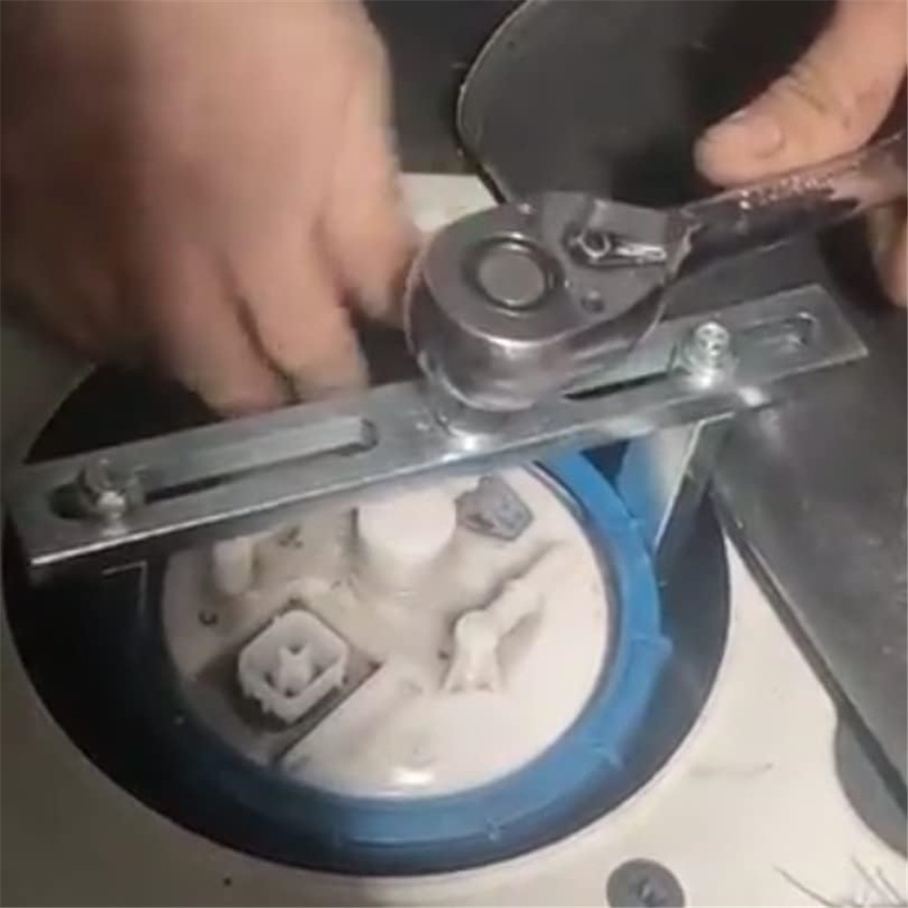 Universal NEW Fuel Pump Removal Tools Adjustable, with 3/8" to 1/2"