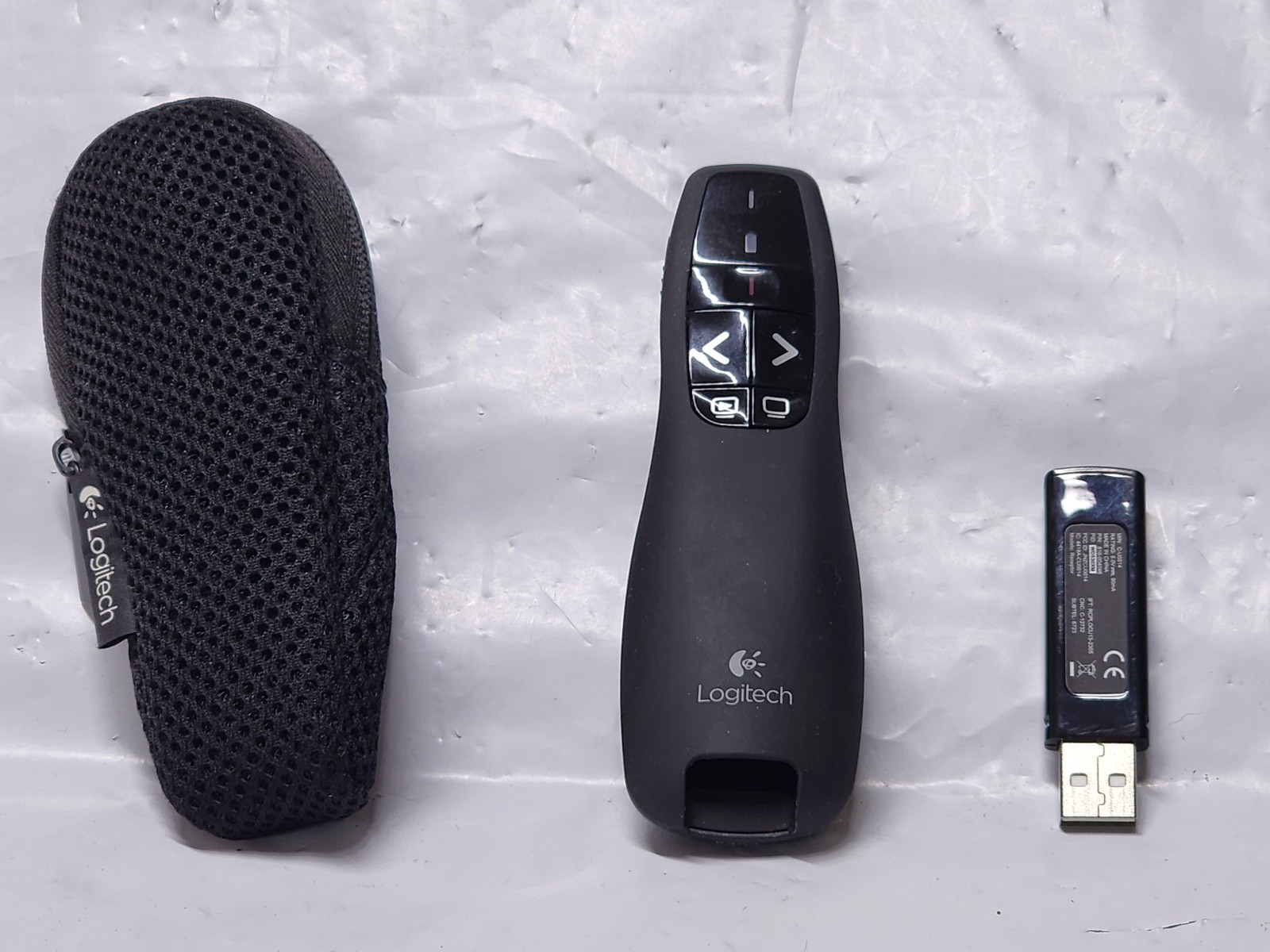LOGITECH R400 WIRELESS LASER PRESENTER REMOTE - CLICKER w/LASER P0INTER A5.2
