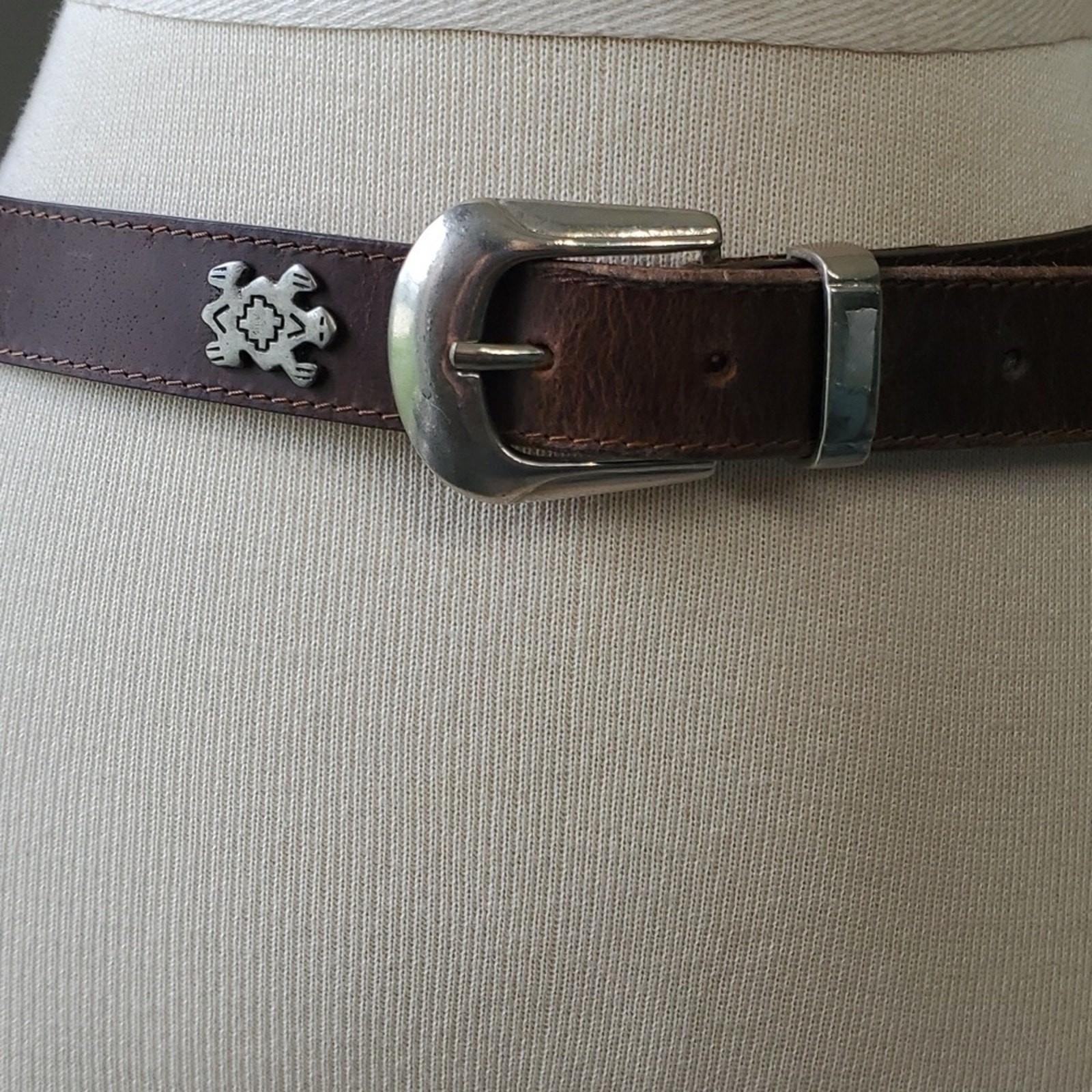 Sunbelt, genuine leather. Medium belt. Southwestern Sty. Silver animals.