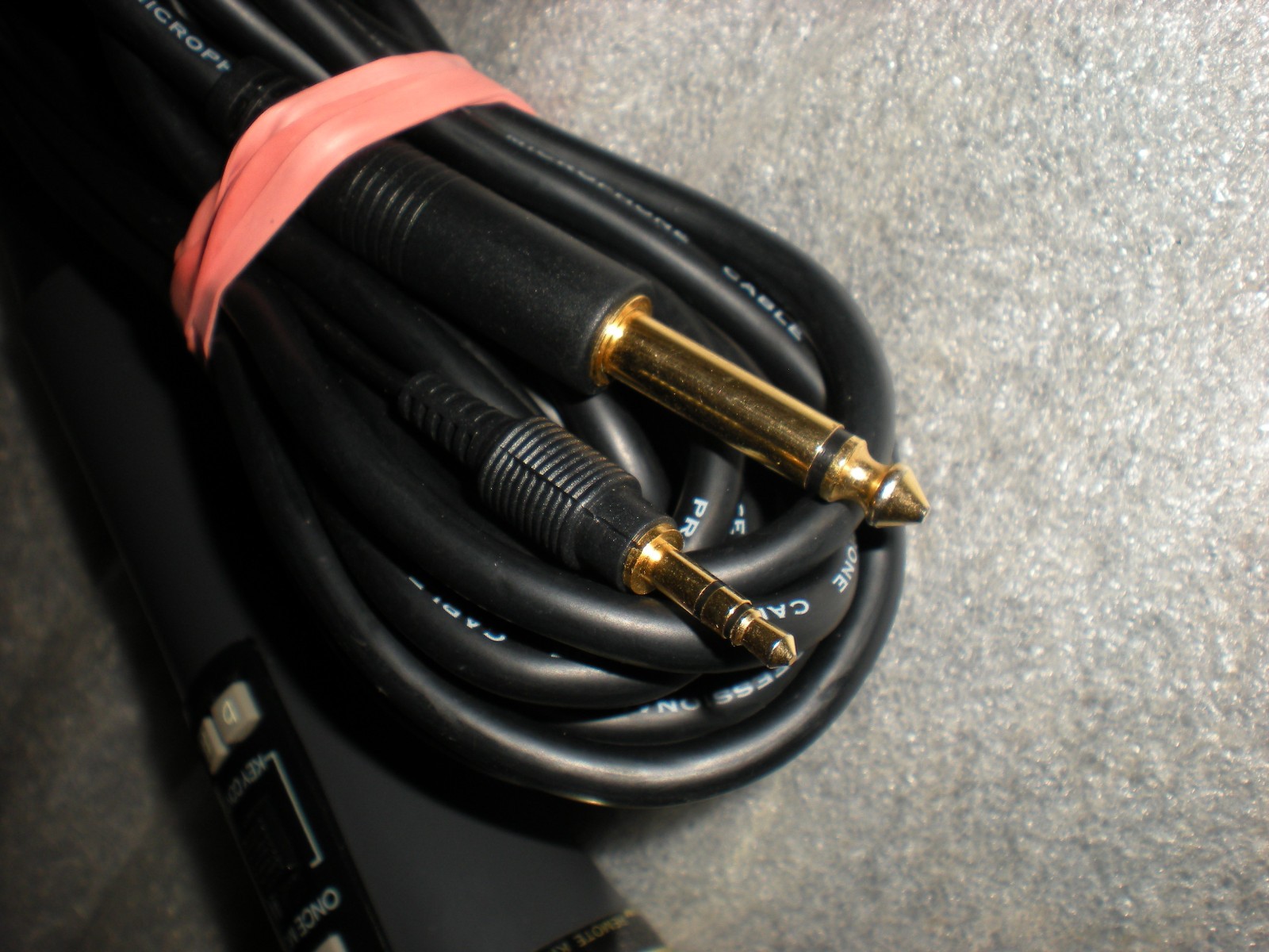 UNTESTED Karaoke Pro.2 DM-395KC Dynamic Microphone With Key Control Remote