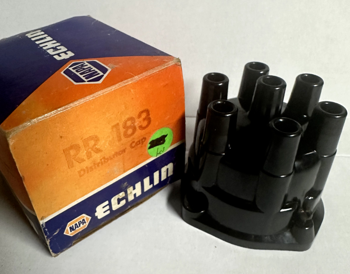 Napa Echlin RR183 RR 1183 NOS New old stock Distributor Cap