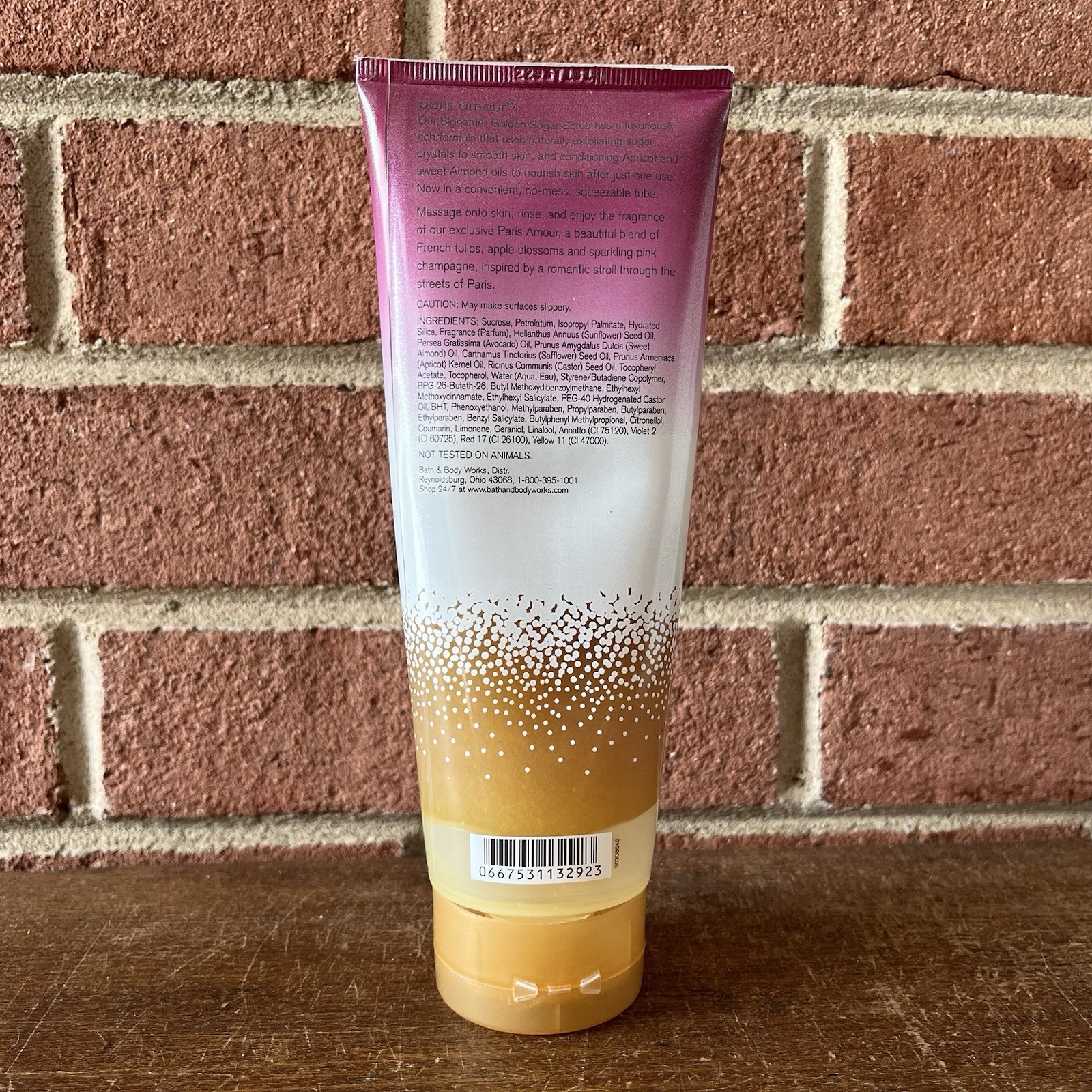 Bath & Body Works Paris Amour Golden Sugar Scrub