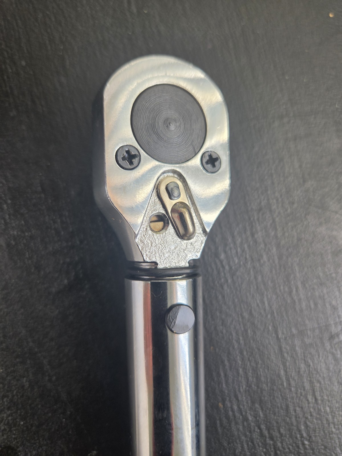 Pittsburgh Torque wrench 1/4 drive,reversible.