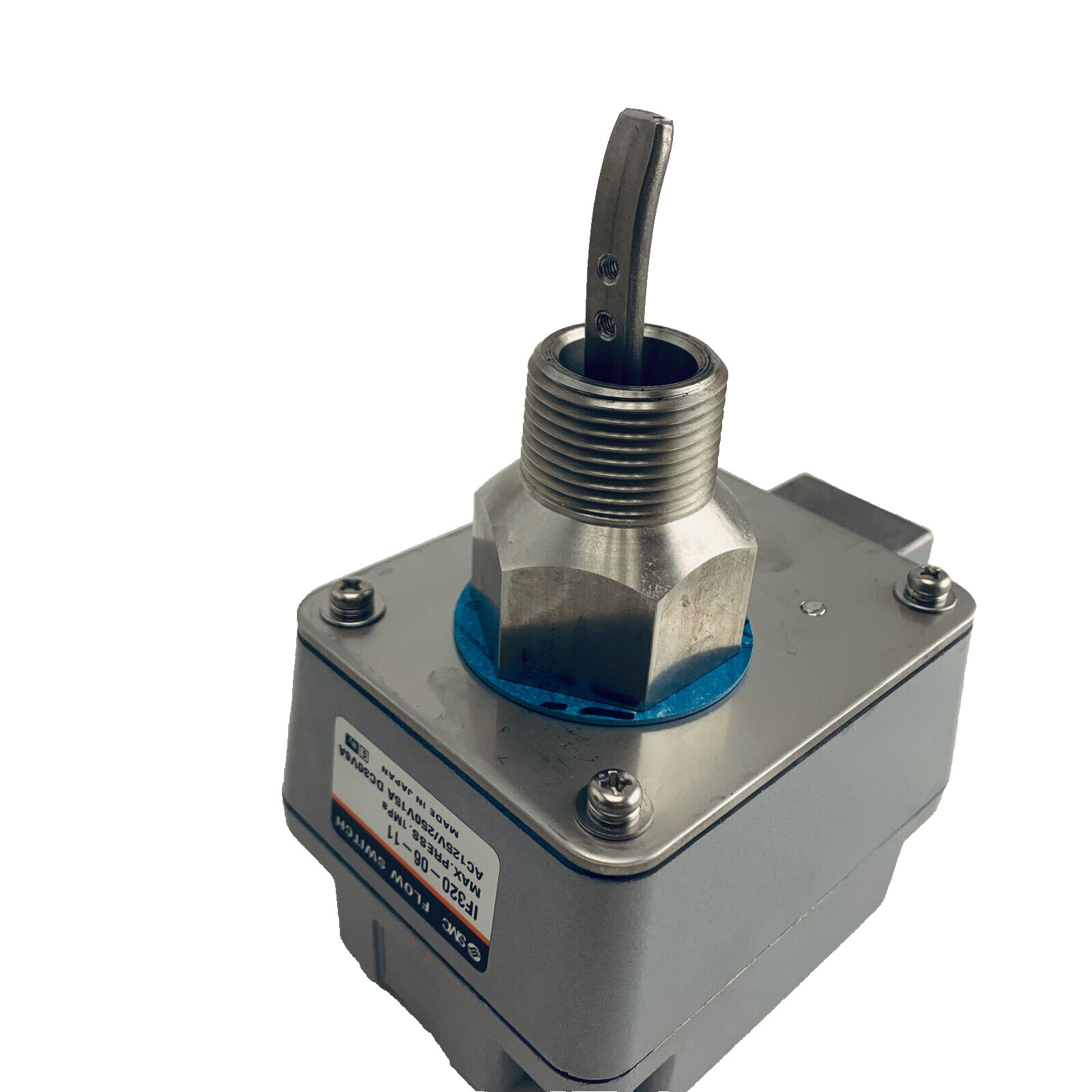 SMC IF320-06-11 Paddle style digital flow switch 14-60 l/min No Paddle