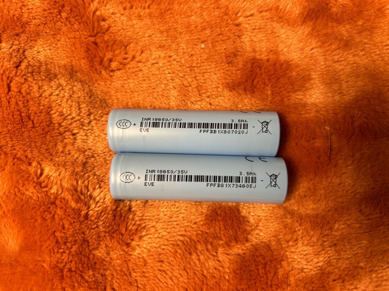 Convoy C8 LED Flashlight SST40 2000 Lumens 6500K With Rechargeable Batteries