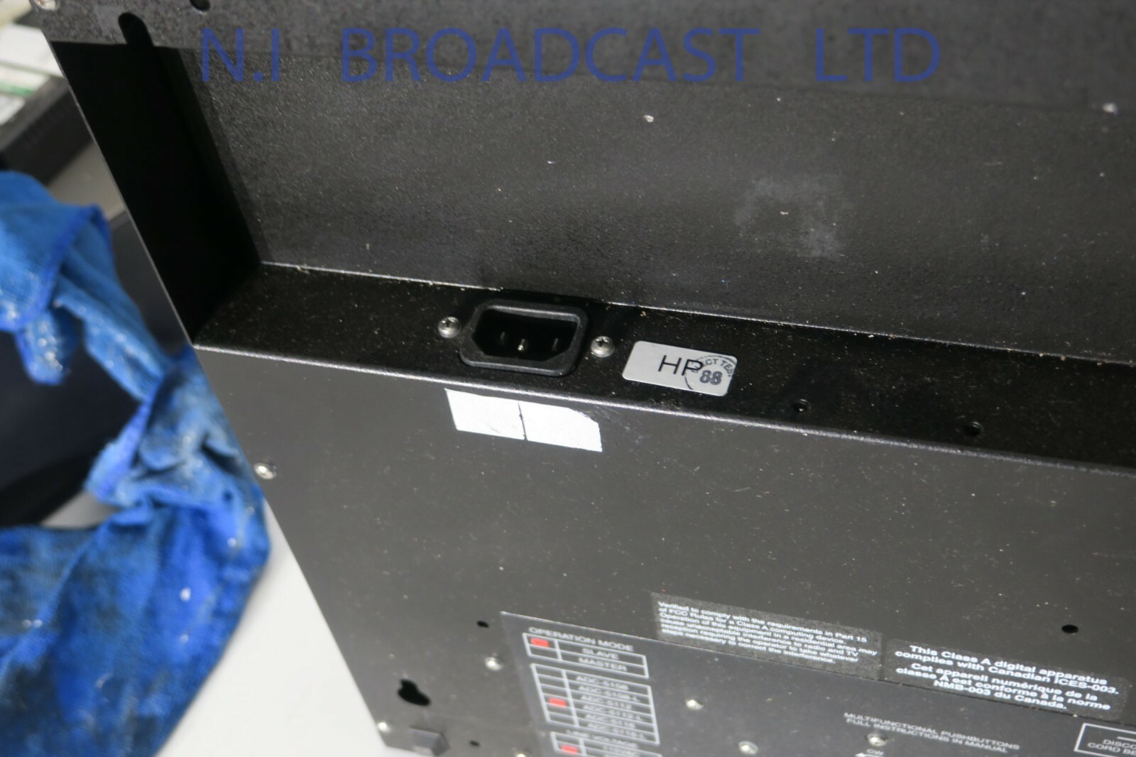 Leitch adc5112l 12inch clock with timecode input and manual