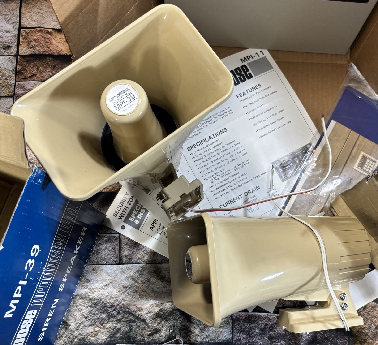 Moose Mpi-725 Security Control Alarm System with Accessories