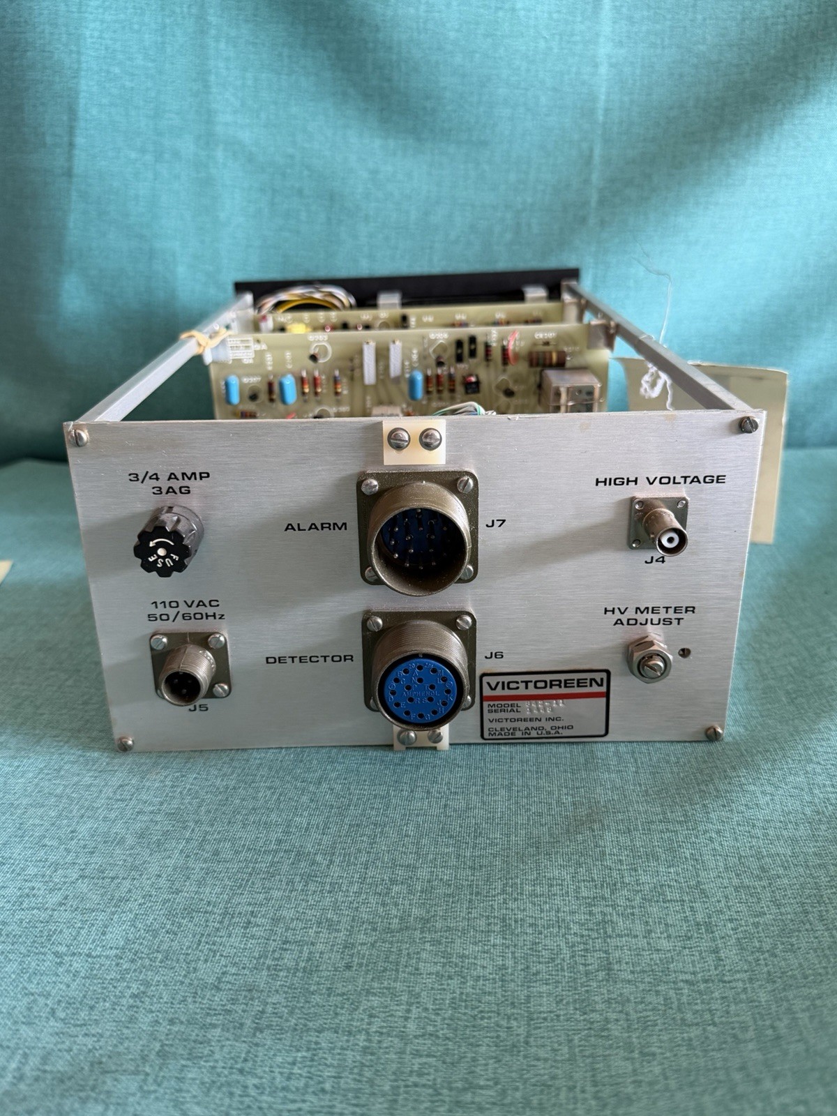 Victoreen 842-11 Log Ratemeter