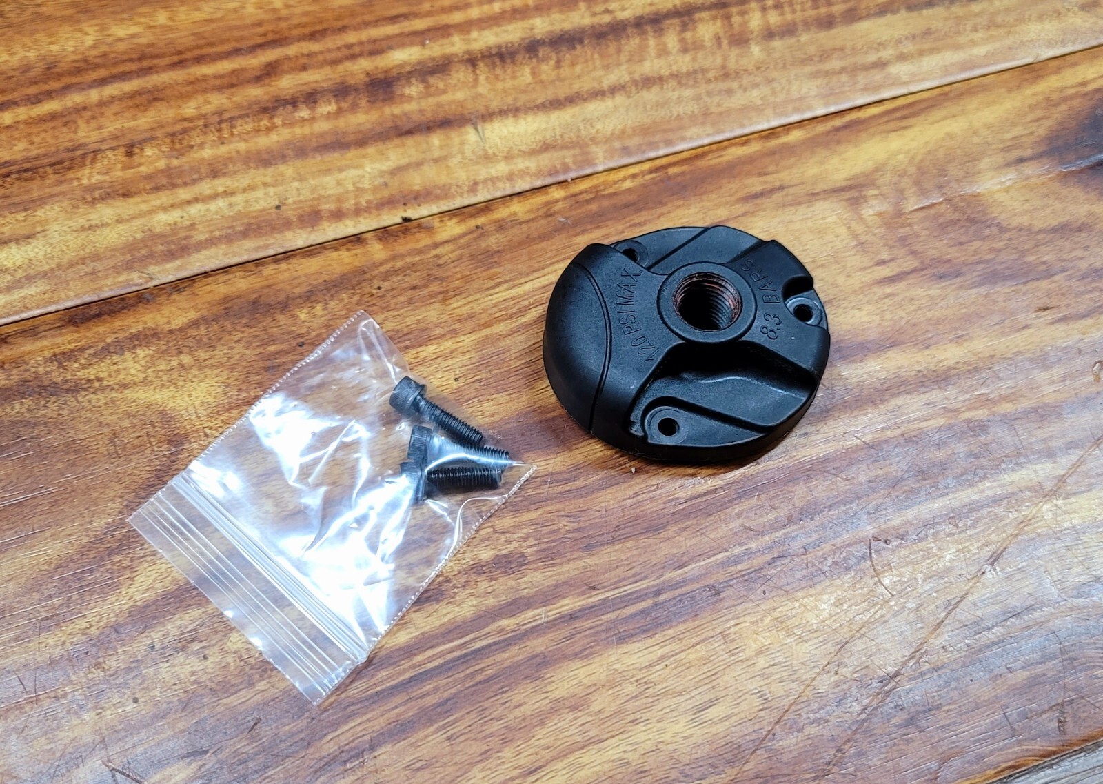 DEWALT END CAP FOR DWFP12233 18 Gauge Precision Pneu Brad Nailer DWB-180465