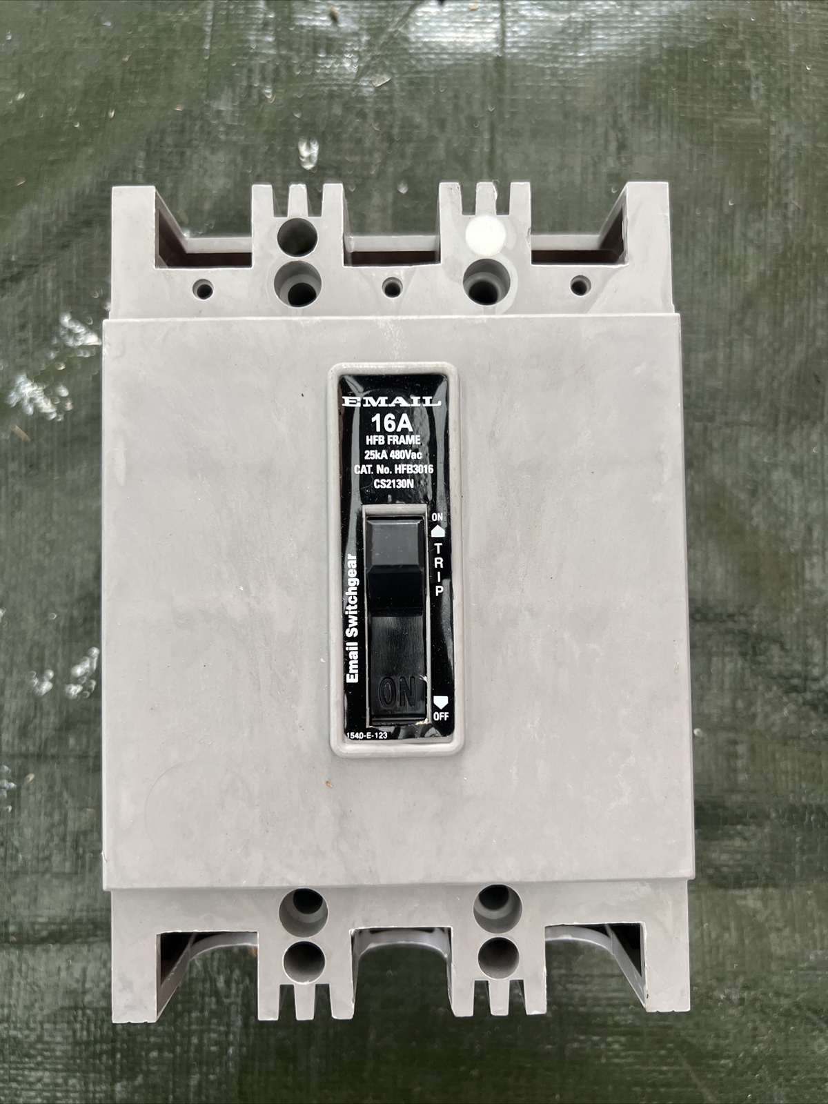 WESTINGHOUSE FB3016 CIRCUIT BREAKER *NEW IN BOX*