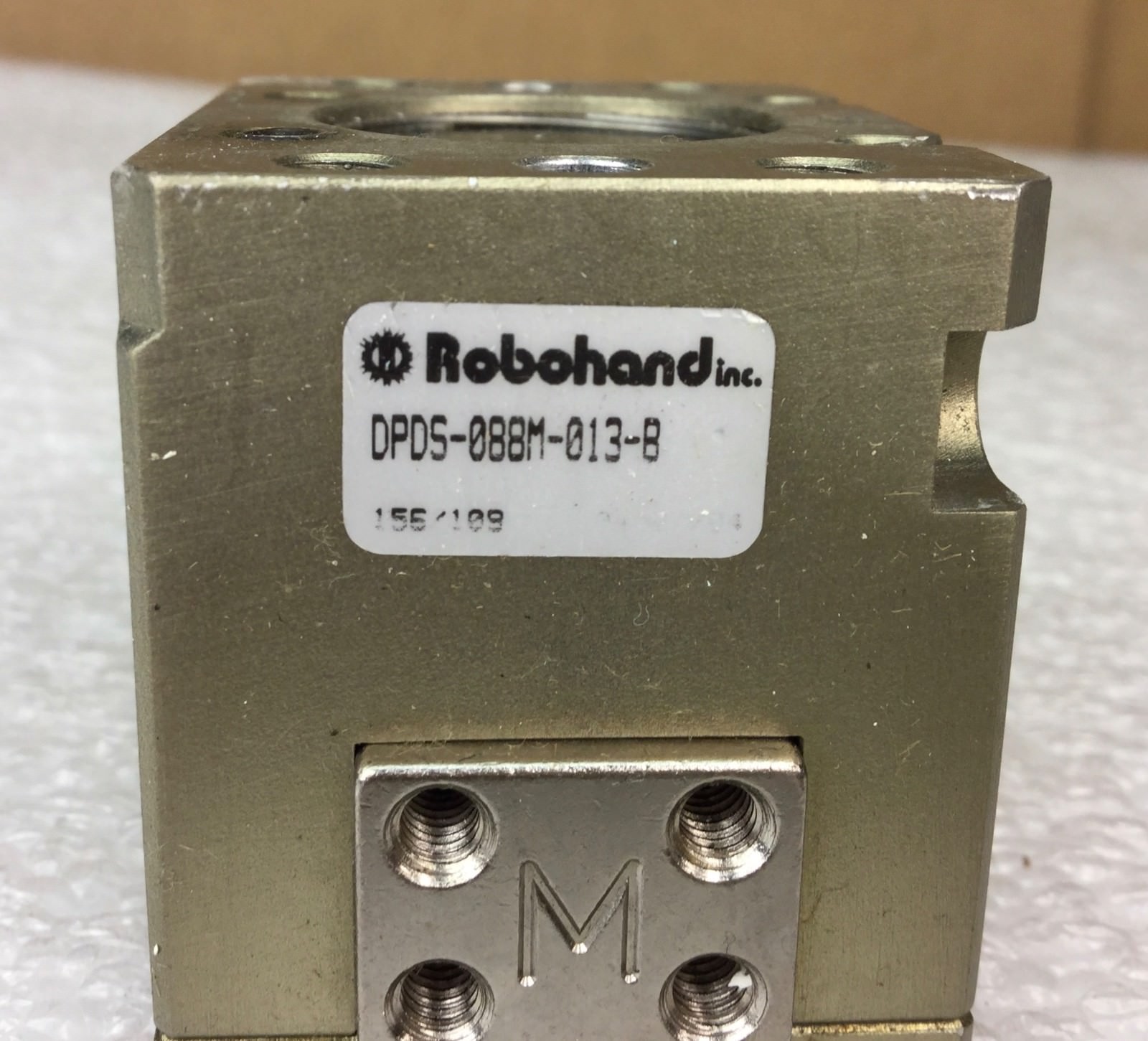 ROBOHAND DPDS-088M-013-B PARALLEL GRIPPER NEW NO BOX