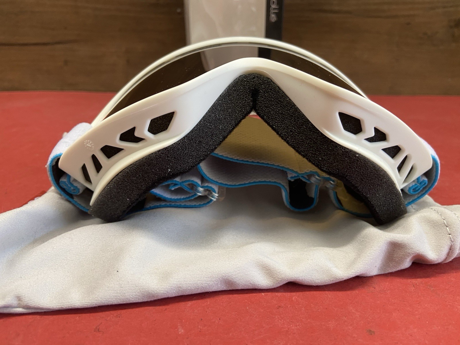 Bolle Schuss Ski Snowboard Goggles Matte White Frame Bronze Blue Mirror Lens S3