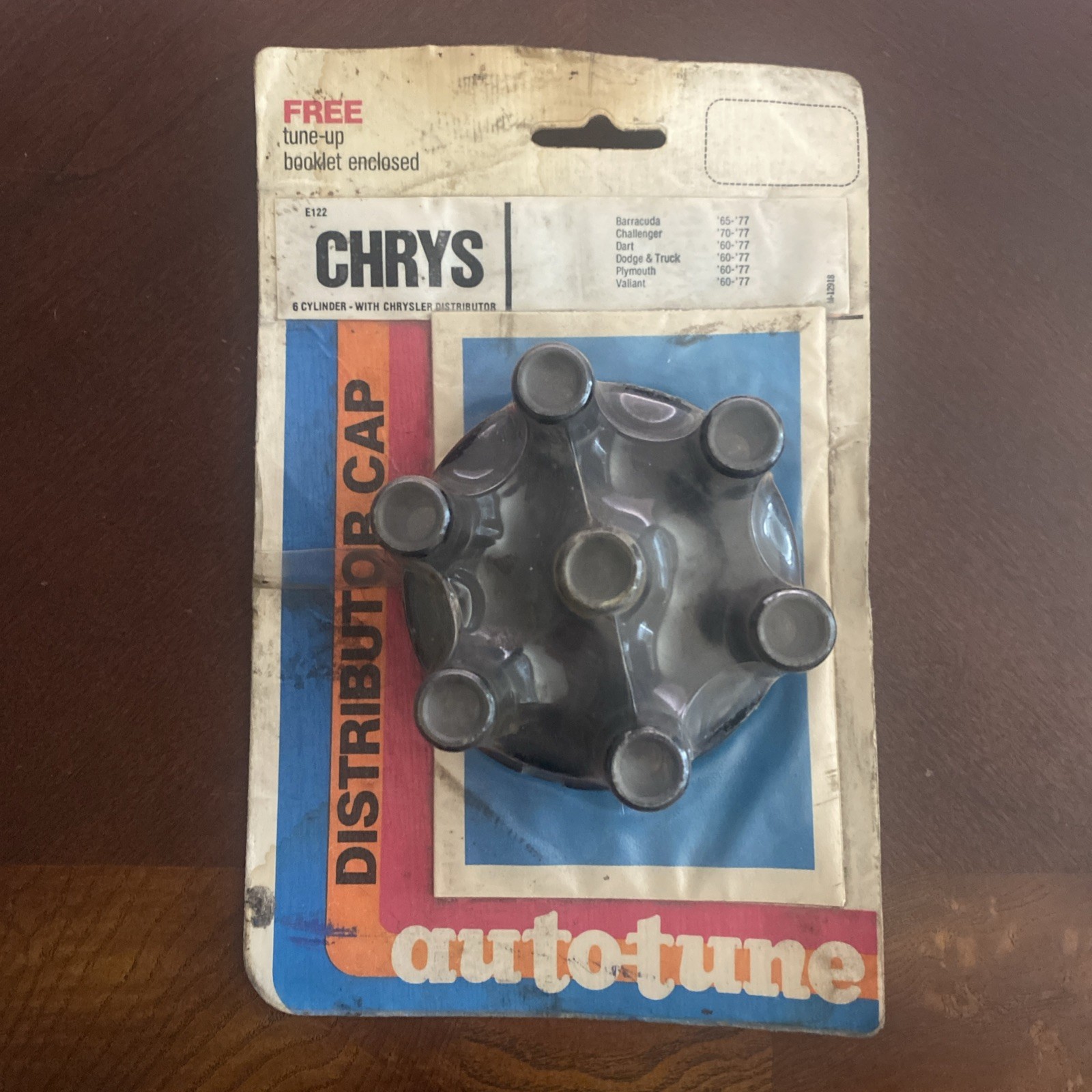 Auto-Tune 6 Cylinder Chrysler Distributor Cap-Barracuda-Dart-Challenger & More