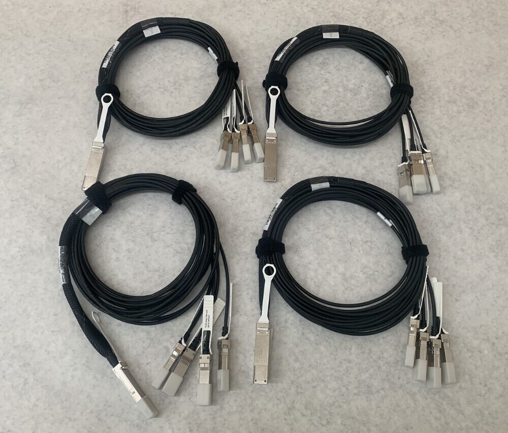 Lot of 4 Amphenol QSFP to QSFP InfiniBand 3M (ea) Cable (EMC PN) 038-004-507-03